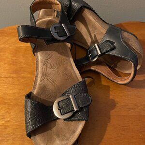 Born Leather Comfort Wedge Sandals Black Cork Adjustable Straps Women 7.5